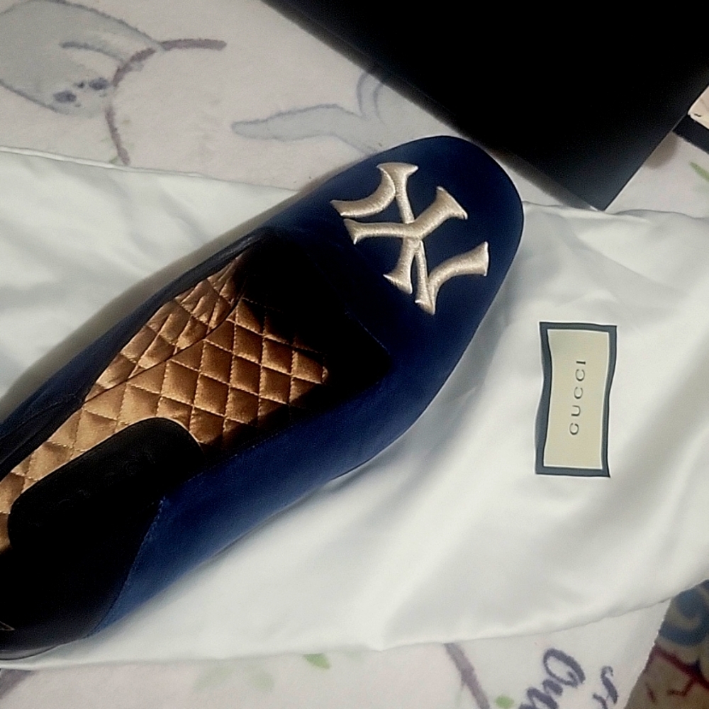 Brand new gucci shoes, never used